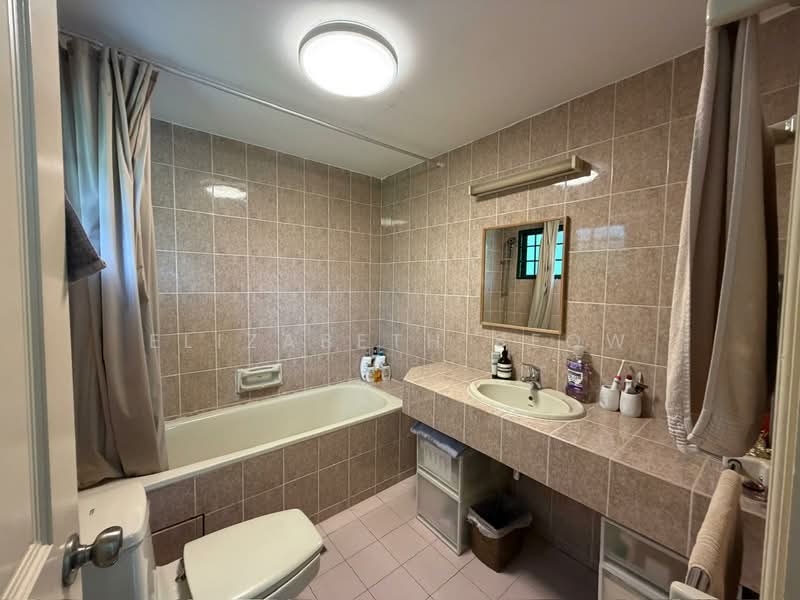 hindhede drive, , 3 Bedrooms, 2,000 sqft, Corner Terrace For Rent, by Elizabeth Seow, 500111016 - Bathroom - PropertyGuru.com.sg