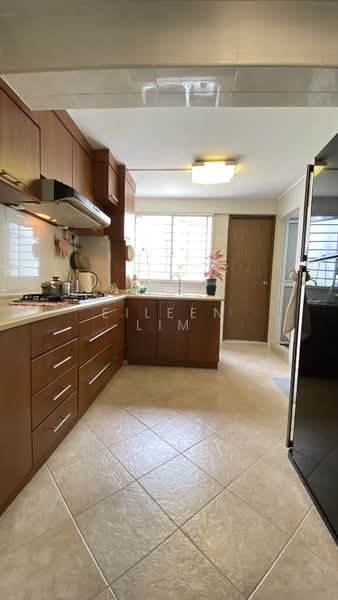 67 Marine Drive, 67 Marine Drive, 2 Bedrooms, 700 sqft, HDB Flat For Sale, by Eileen Lim, 500111037 - Kitchen - PropertyGuru.com.sg