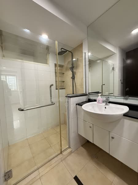 Rio Vista, 10 Upper Serangoon View, Room Rental, 100 sqft, Condominium For Rent, by Geraldine Foo, 500111054 - Bathroom - PropertyGuru.com.sg