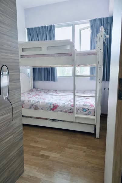 Stars of Kovan, 984 Upper Serangoon Road, 2 Bedrooms, 732 sqft, Condominium For Sale, by Maria Loh, 500111060 - Bedroom - PropertyGuru.com.sg