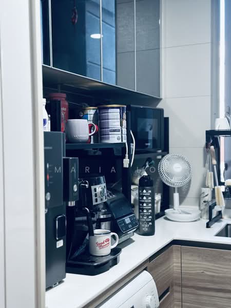 Stars of Kovan, 984 Upper Serangoon Road, 2 Bedrooms, 732 sqft, Condominium For Sale, by Maria Loh, 500111060 - Kitchen - PropertyGuru.com.sg