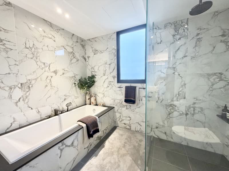 Tembusu Grand, 94 Jalan Tembusu, 5 Bedrooms, 2,691 sqft, Condominium For Sale, by Corrine Lee, 500111062 - Bathroom - PropertyGuru.com.sg