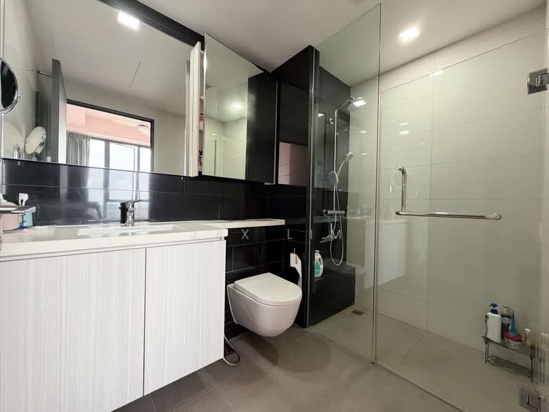 Gem Residences, 1 Lorong 5 Toa Payoh, 2 Bedrooms, 678 sqft, Condominium For Sale, by Jax Lim, 500111063 - Master Bathroom - PropertyGuru.com.sg