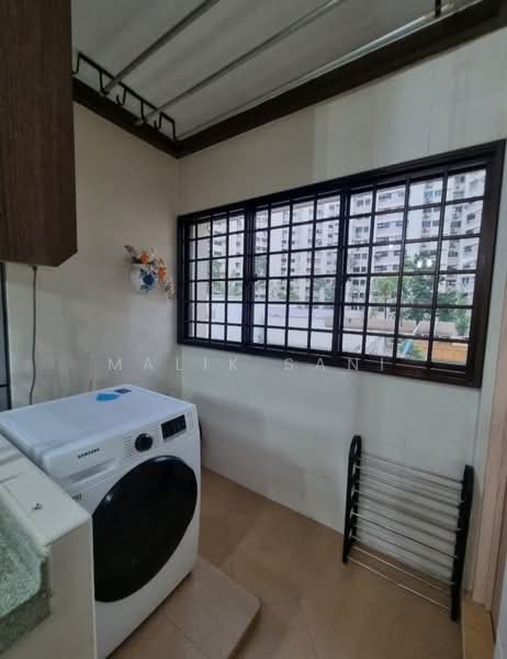 321 Jurong East Street 31, 321 Jurong East Street 31, 2 Bedrooms, 796 sqft, HDB Flat For Sale, by Malik Sani, 500111065 - Interior - PropertyGuru.com.sg