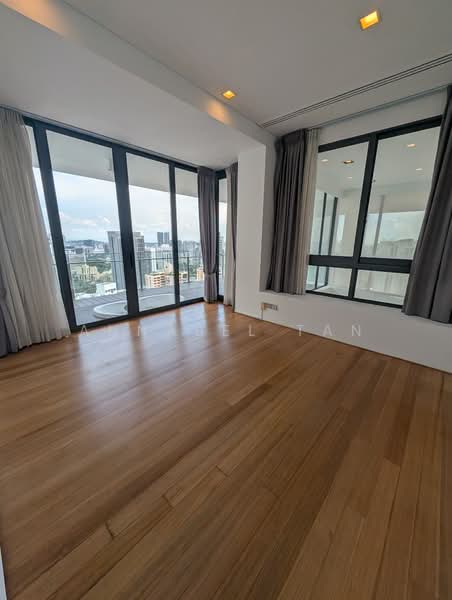 Skypark @ Somerset, 22 Saint Thomas Walk, 4 Bedrooms, 3,347 sqft, Apartment For Rent, by ANNABEL TAN, 500111079 - Balcony - PropertyGuru.com.sg
