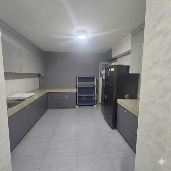 717 Jurong West Street 71, 717 Jurong West Street 71, 3 Bedrooms, 1,141 sqft, HDB Flat For Sale, by Peter Loh 彼得, 500111091 - Kitchen - PropertyGuru.com.sg