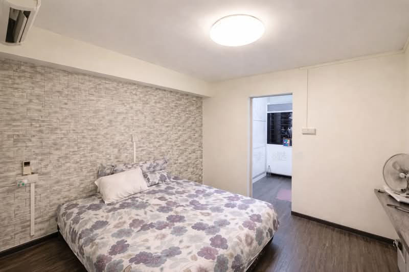 717 Jurong West Street 71, 717 Jurong West Street 71, 3 Bedrooms, 1,141 sqft, HDB Flat For Sale, by Peter Loh 彼得, 500111091 - Bedroom - PropertyGuru.com.sg