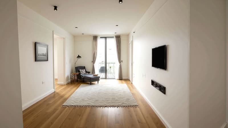 Sian tuan avenue, , 7 Bedrooms, 11,500 sqft, Detached House For Sale, by Jesslyn Chow, 500111102 - walk way with AI staging  - PropertyGuru.com.sg