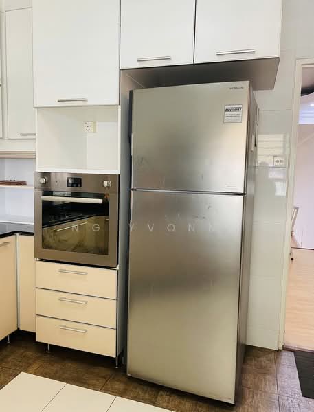 Ivory Heights, 122 Jurong East Street 13, 3 Bedrooms, 1,668 sqft, Condominium For Sale, by Ng Yvonne, 500111130 - Kitchen - PropertyGuru.com.sg