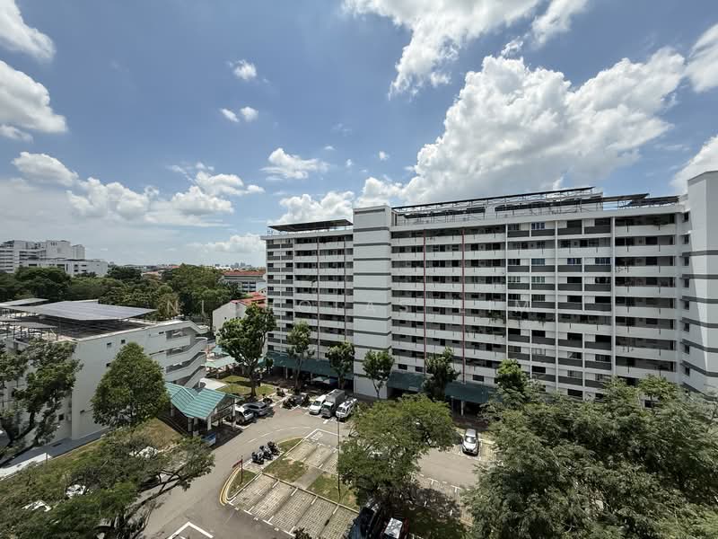 124 Hougang Avenue 1, 124 Hougang Avenue 1, 2 Bedrooms, 721 sqft, HDB Flat For Rent, by Nicholas Lim, 500111142 - Exterior - PropertyGuru.com.sg