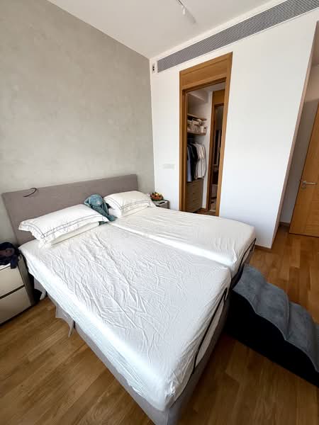 Concourse Skyline, 300 Beach Road, 2 Bedrooms, 1,152 sqft, Condominium For Sale, by Gina Tng, 500111153 - Bedroom - PropertyGuru.com.sg