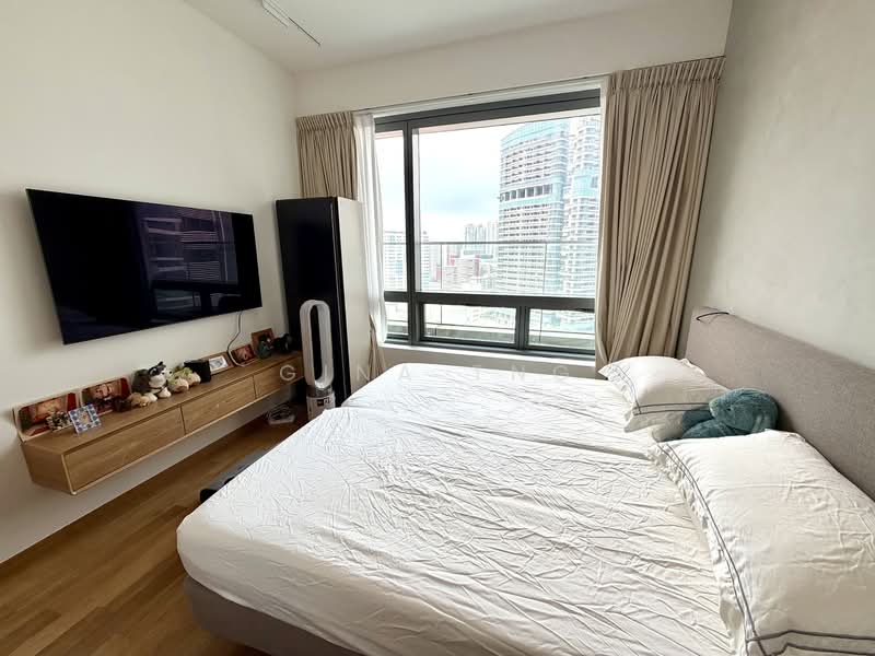 Concourse Skyline, 300 Beach Road, 2 Bedrooms, 1,152 sqft, Condominium For Sale, by Gina Tng, 500111153 - Bedroom - PropertyGuru.com.sg