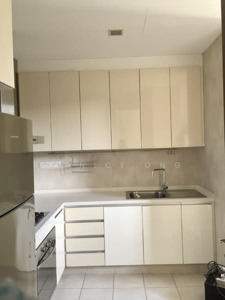 The Cornwall, 2 Cornwall Gardens, 2 Bedrooms, 1,701 sqft, Condominium For Rent, by Bernice Ong, 500111154 - Kitchen - PropertyGuru.com.sg