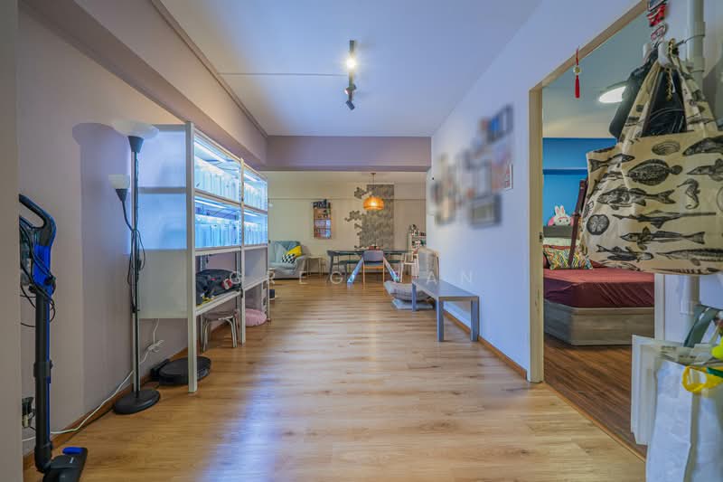 421 Hougang Avenue 10, 421 Hougang Avenue 10, 3 Bedrooms, 1,162 sqft, HDB Flat For Sale, by Greg Pan, 500111162 - Living Room - PropertyGuru.com.sg