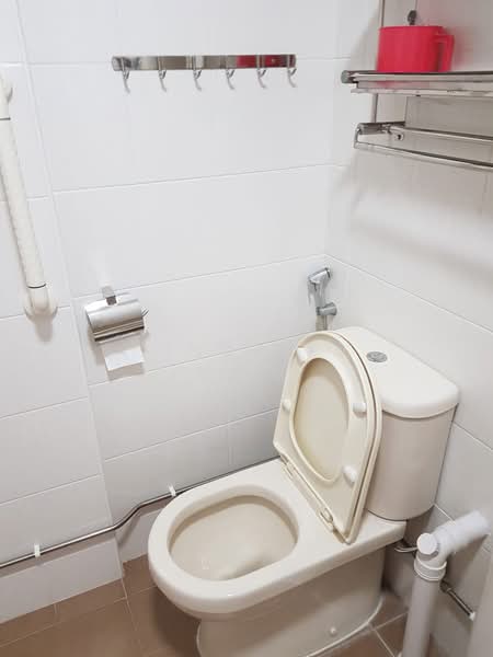 124 Paya Lebar Way, 124 Paya Lebar Way, Room Rental, 150 sqft, HDB Flat For Rent, by Cindy Fu 付小姐, 500111175 - Bathroom - PropertyGuru.com.sg