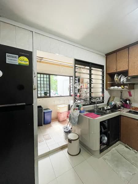 769 Woodlands Drive 60, 769 Woodlands Drive 60, 4 Bedrooms, 1,323 sqft, HDB Flat For Rent, by Kevin Lim, 500111177 - Kitchen - PropertyGuru.com.sg