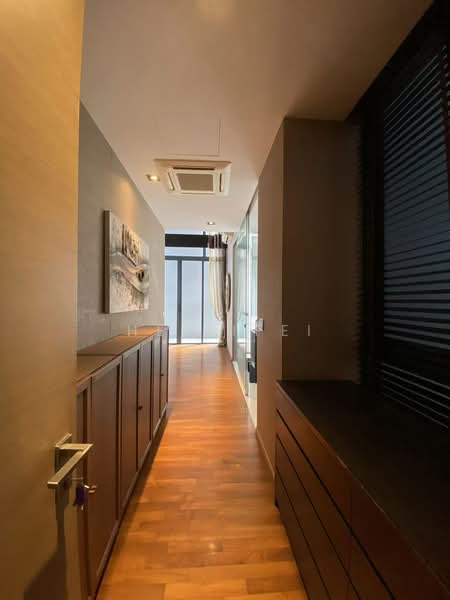 The Trizon, 8 Ridgewood Close, 3 Bedrooms, 2,110 sqft, Condominium For Rent, by He Yifei, 500111180 - Corridor - PropertyGuru.com.sg