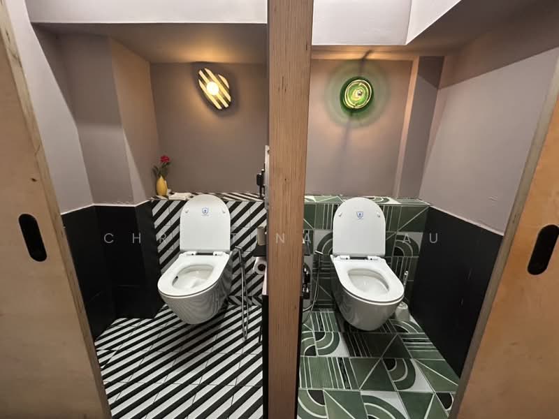 Shophouse Restaurant Bar at Telok Ayer for takeover, Boon Tat street / Telok Ayer / Amoy, 3,442 sqft, Shop / Shophouse For Rent, by Christina Phau, 500111188 - Bathroom - CommercialGuru.com.sg