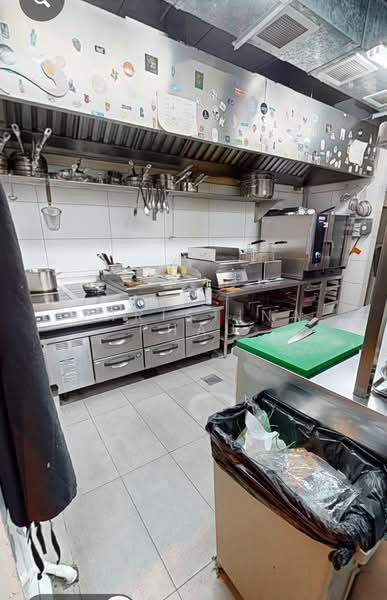 Shophouse Restaurant Bar at Telok Ayer for takeover, Boon Tat street / Telok Ayer / Amoy, 3,442 sqft, Shop / Shophouse For Rent, by Christina Phau, 500111188 - Kitchen - CommercialGuru.com.sg