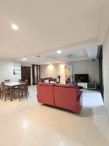 323C Sengkang East Way, 323C Sengkang East Way, 3 Bedrooms, 1,184 sqft, HDB Flat For Rent, by Kenny Kan, 500111199 - Living Room - PropertyGuru.com.sg