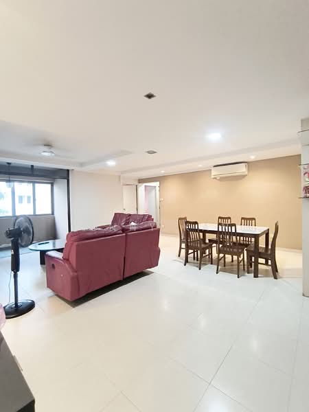 323C Sengkang East Way, 323C Sengkang East Way, 3 Bedrooms, 1,184 sqft, HDB Flat For Rent, by Kenny Kan, 500111199 - Living Room - PropertyGuru.com.sg