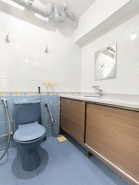 323C Sengkang East Way, 323C Sengkang East Way, 3 Bedrooms, 1,184 sqft, HDB Flat For Rent, by Kenny Kan, 500111199 - Bathroom - PropertyGuru.com.sg