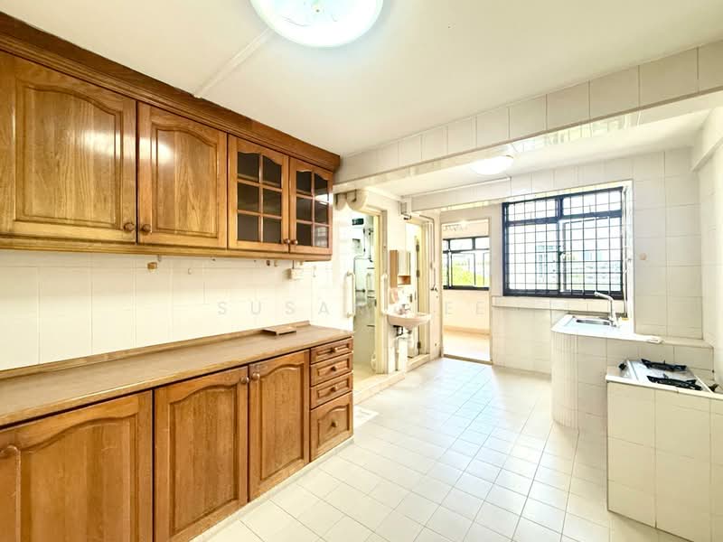 124 Lorong 1 Toa Payoh, 124 Lorong 1 Toa Payoh, 2 Bedrooms, 850 sqft, HDB Flat For Sale, by Susan Lee, 500111206 - Kitchen - PropertyGuru.com.sg