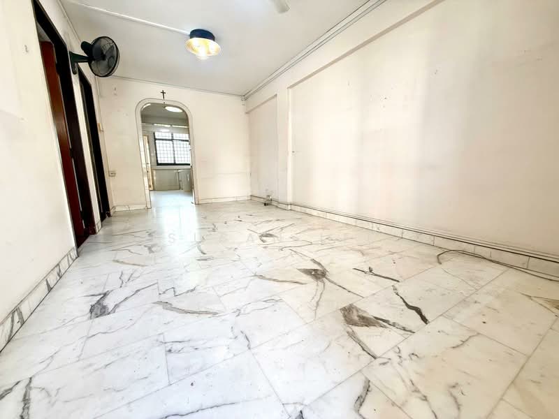 124 Lorong 1 Toa Payoh, 124 Lorong 1 Toa Payoh, 2 Bedrooms, 850 sqft, HDB Flat For Sale, by Susan Lee, 500111206 - Living Room - PropertyGuru.com.sg