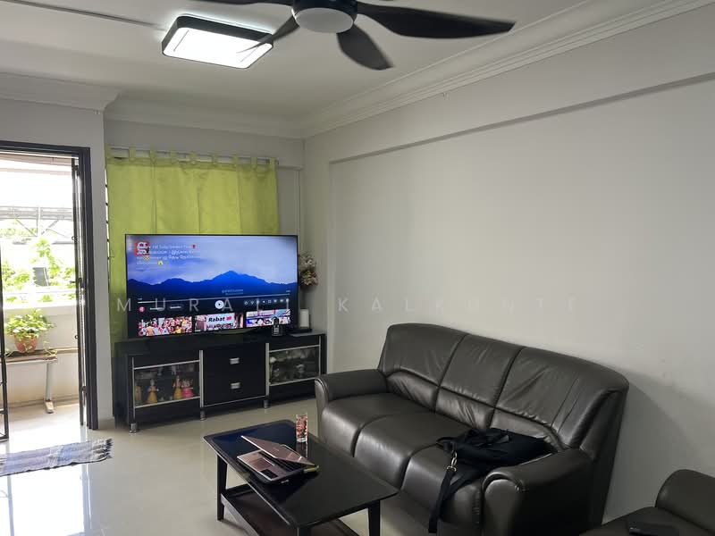 20 Saint George's Road, 20 Saint George's Road, 2 Bedrooms, 721 sqft, HDB Flat For Sale, by Murali Kalkunte, 500111208 - Living Room - PropertyGuru.com.sg