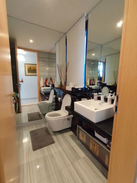 Cube 8, 376 Thomson Road, 4 Bedrooms, 3,229 sqft, Condominium For Sale, by Terry Pour, 500111218 - Bathroom - PropertyGuru.com.sg