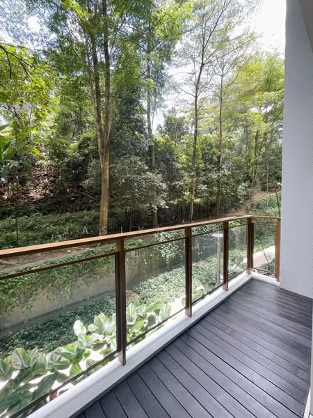 Floridian, 977 Bukit Timah Road, 2 Bedrooms, 926 sqft, Condominium For Rent, by Jaslyn Ang, 500111223 - Balcony - PropertyGuru.com.sg