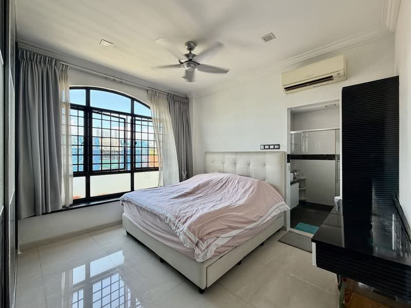 Le Conney Park, 87 Lorong L Telok Kurau, 3 Bedrooms, 1,087 sqft, Apartment For Sale, by Sky Lai, 500111229 - Master Bedroom - PropertyGuru.com.sg