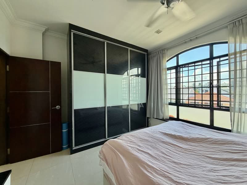 Le Conney Park, 87 Lorong L Telok Kurau, 3 Bedrooms, 1,087 sqft, Apartment For Sale, by Sky Lai, 500111229 - Master Bedroom - PropertyGuru.com.sg