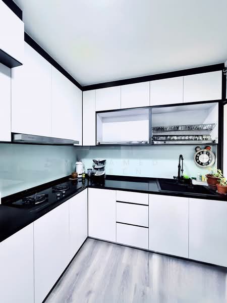 899A Woodlands Drive 50, 899A Woodlands Drive 50, 4 Bedrooms, 1,270 sqft, HDB Flat For Sale, by Mohamed Ameen, 500111237 - Kitchen - PropertyGuru.com.sg