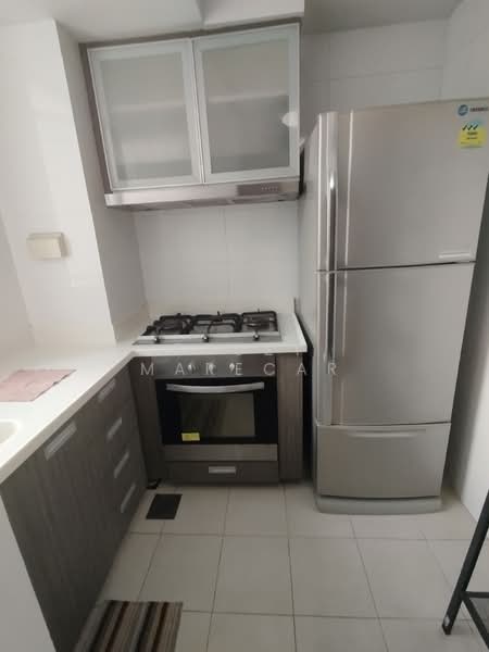 Esta Ruby, 500 Guillimard Road, 3 Bedrooms, 958 sqft, Condominium For Rent, by Fauzy Marecar, 500111273 - Kitchen - PropertyGuru.com.sg