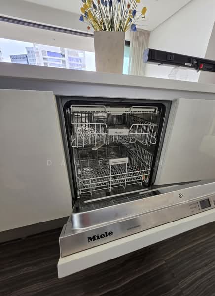 Ardmore 3, 3 Ardmore Park, 3 Bedrooms, 1,776 sqft, Condominium For Sale, by Daniel Lim, 500111277 - Kitchen - PropertyGuru.com.sg