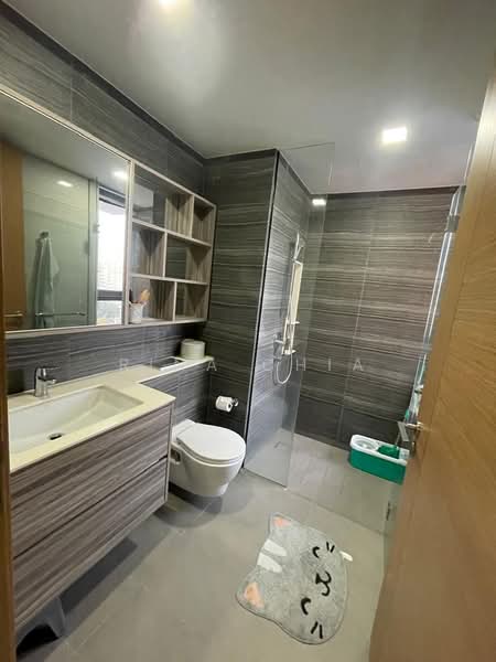 Coco Palms, 21 Pasir Ris Grove, 1 Bedroom, 463 sqft, Condominium For Rent, by Rina Chia, 500111280 - Bathroom - PropertyGuru.com.sg