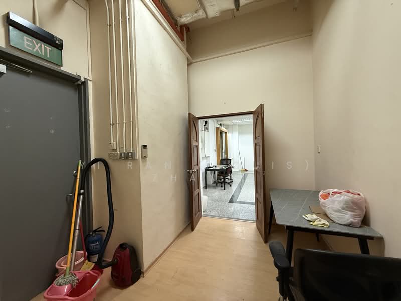 Ubi Techpark, 10 Ubi Crescent, Eunos / Geylang / Paya Lebar, 700 sqft, Light Industrial (B1) For Rent, by Yi Ran (Louis) Zhang, 500111294 - Interior - CommercialGuru.com.sg