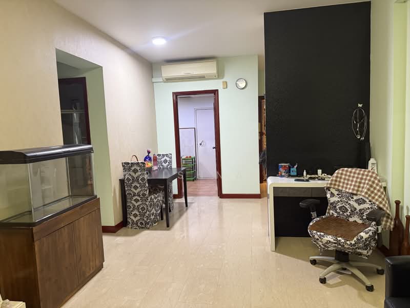 Euphony Gardens, 1 Jalan Mata Ayer, 2 Bedrooms, 980 sqft, Condominium For Rent, by Krishna ., 500111305 - Living Room - PropertyGuru.com.sg