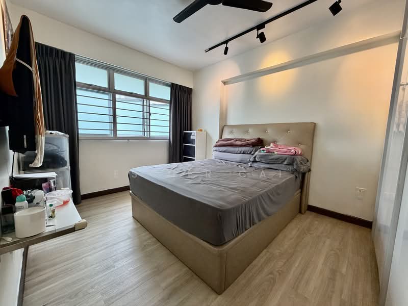 470A Upper Serangoon Crescent, 470A Upper Serangoon Crescent, 3 Bedrooms, 990 sqft, HDB Flat For Sale, by Esther Cai, 500111309 - Bedroom - PropertyGuru.com.sg