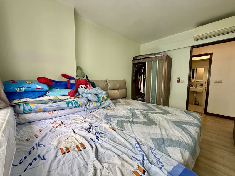 470A Upper Serangoon Crescent, 470A Upper Serangoon Crescent, 3 Bedrooms, 990 sqft, HDB Flat For Sale, by Esther Cai, 500111309 - Bedroom - PropertyGuru.com.sg