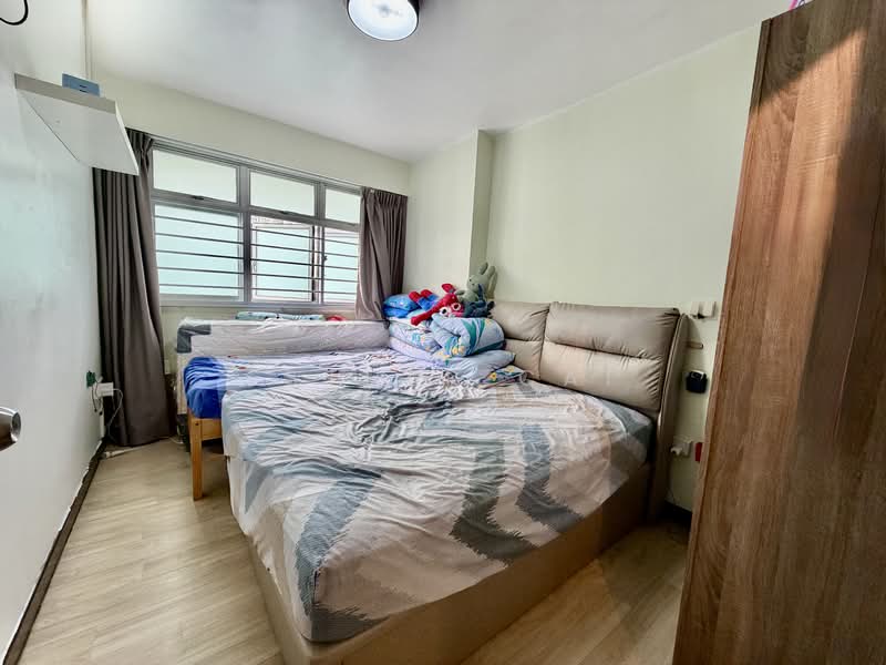 470A Upper Serangoon Crescent, 470A Upper Serangoon Crescent, 3 Bedrooms, 990 sqft, HDB Flat For Sale, by Esther Cai, 500111309 - Bedroom - PropertyGuru.com.sg