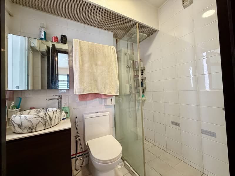 470A Upper Serangoon Crescent, 470A Upper Serangoon Crescent, 3 Bedrooms, 990 sqft, HDB Flat For Sale, by Esther Cai, 500111309 - Bathroom - PropertyGuru.com.sg