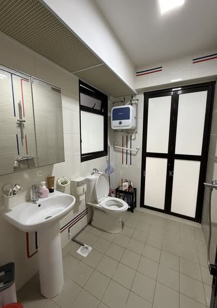 117B Canberra Crescent, 117B Canberra Crescent, 1 Bedroom, 506 sqft, HDB Flat For Sale, by Eugene Cambert Bek, 500111328 - Bathroom - PropertyGuru.com.sg