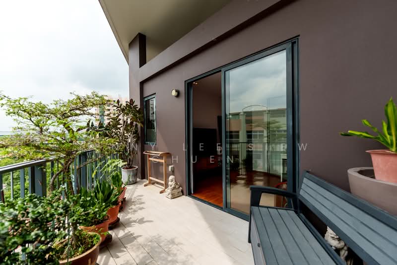 Rezi 35, 20 Lorong 35 Geylang, 4 Bedrooms, 1,647 sqft, Apartment For Sale, by Jenny Lee Siew Chuen, 500111340 - Balcony - PropertyGuru.com.sg