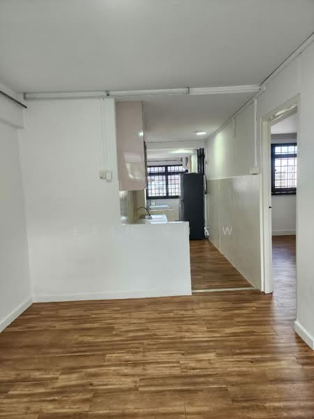 97 Commonwealth Crescent, 97 Commonwealth Crescent, 2 Bedrooms, 732 sqft, HDB Flat For Sale, by Erin Chew, 500111345 - Kitchen - PropertyGuru.com.sg