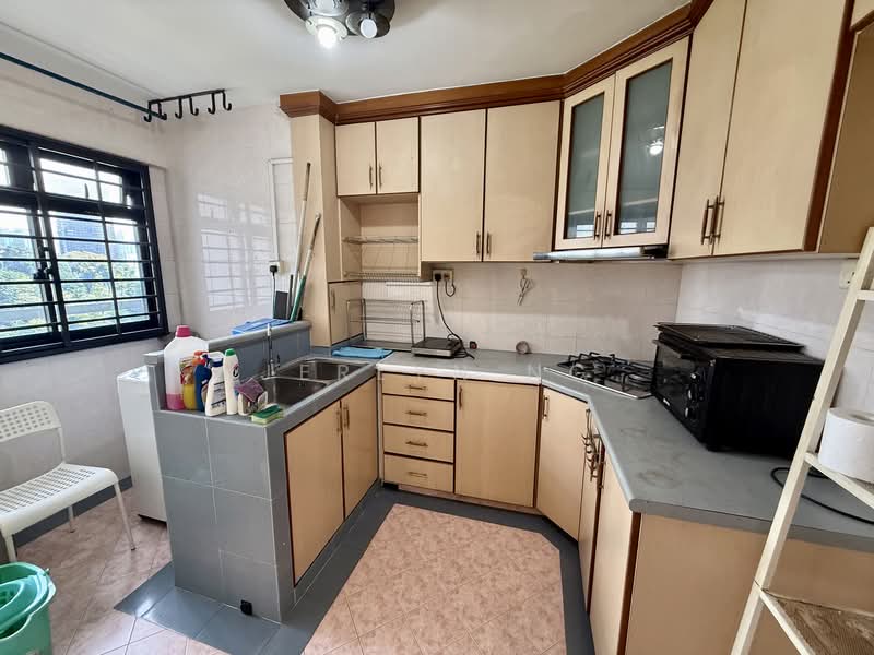 334 Kreta Ayer Road, 334 Kreta Ayer Road, 3 Bedrooms, 893 sqft, HDB Flat For Rent, by Jerlyn Ng, 500111350 - Kitchen - PropertyGuru.com.sg