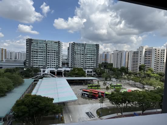 For Rent - 240 Compassvale Walk