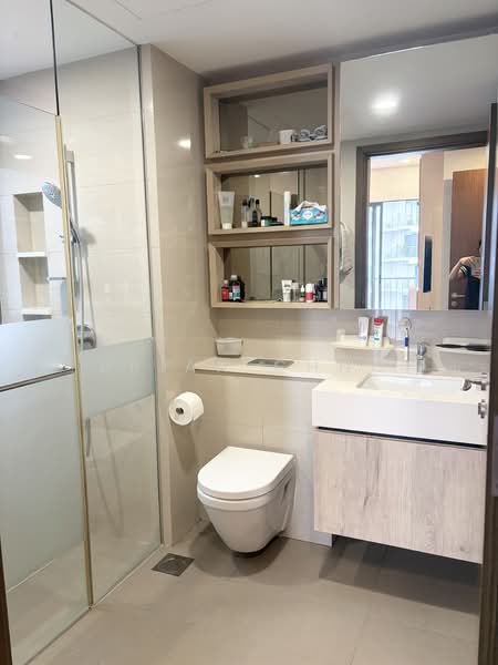 Riverbank at Fernvale, Sengkang West Way/Fernvale, 3 Bedrooms, 1,044 sqft, Condominium For Sale, by Brian Chng, 500111357 - Bathroom - PropertyGuru.com.sg