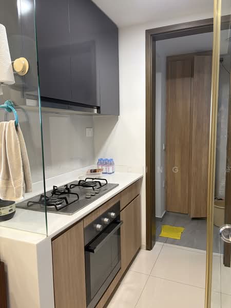 Riverbank at Fernvale, Sengkang West Way/Fernvale, 3 Bedrooms, 1,044 sqft, Condominium For Sale, by Brian Chng, 500111357 - Kitchen - PropertyGuru.com.sg